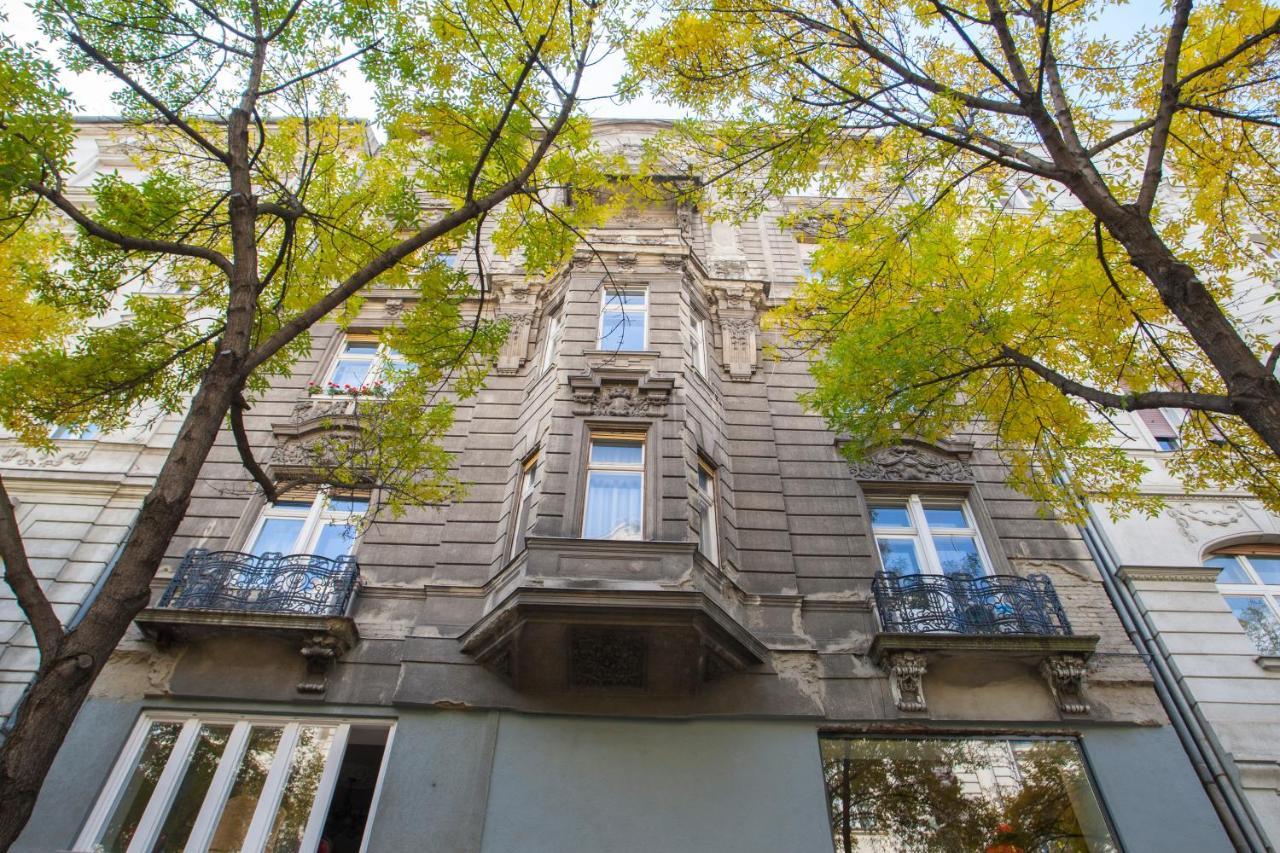 Anastasia 2 bedrooms apartment on Váci utca Boedapest Buitenkant foto
